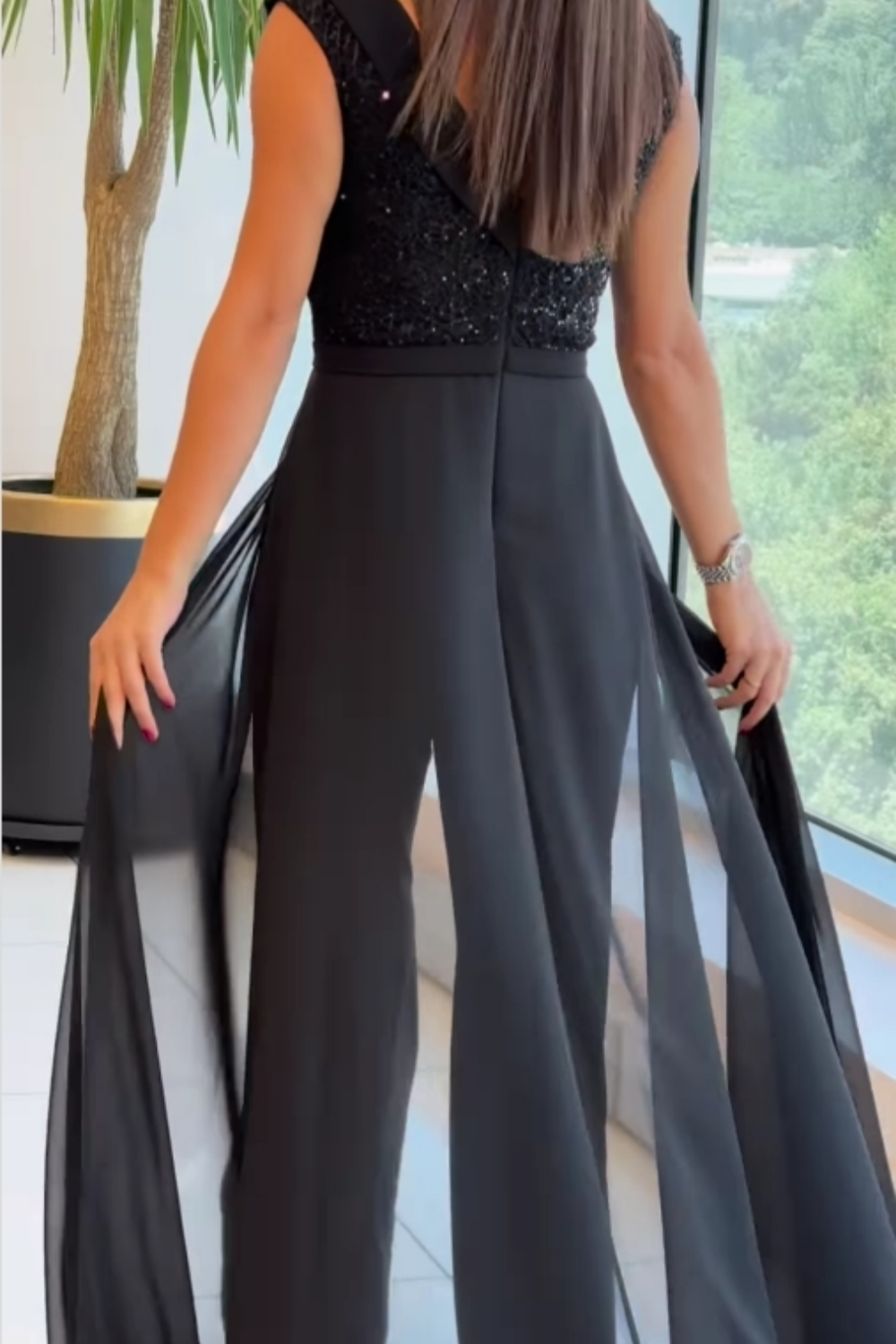LAYNE | STYLISH SLEEVELESS JUMPSUIT