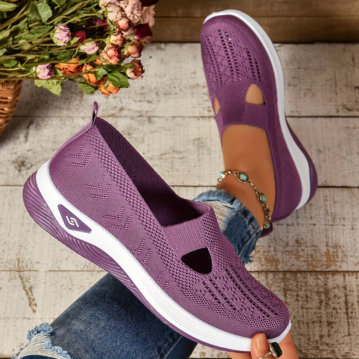 ESME | SUPPORTIVE SLIP-ON SHOES