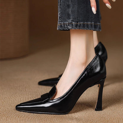 LILLY | PATENT ELEGANCE PUMPS